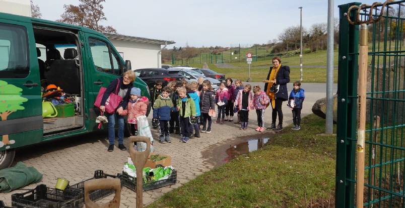 20230317 1024 Naschhecke FPN04500 02 20230317 1024 Naschhecke FPN04500 02