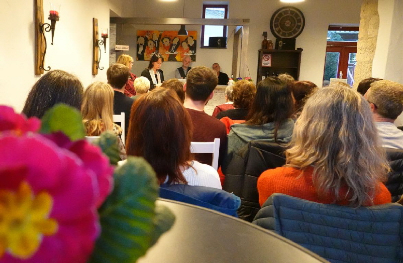 20230331 1024 Lesung FPN04554 1.JPG 20230331 1024 Lesung FPN04554 1.JPG