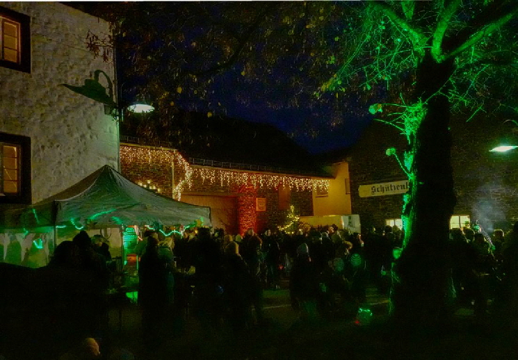 20231202 1024 Tannenbaumstellen FPN00220 HDR 20231202 1024 Tannenbaumstellen FPN00220 HDR