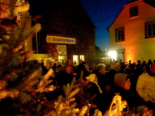 20241130 1024 Weihnachtsbaumstellen HDR FPN01539 20241130 1024 Weihnachtsbaumstellen HDR FPN01539
