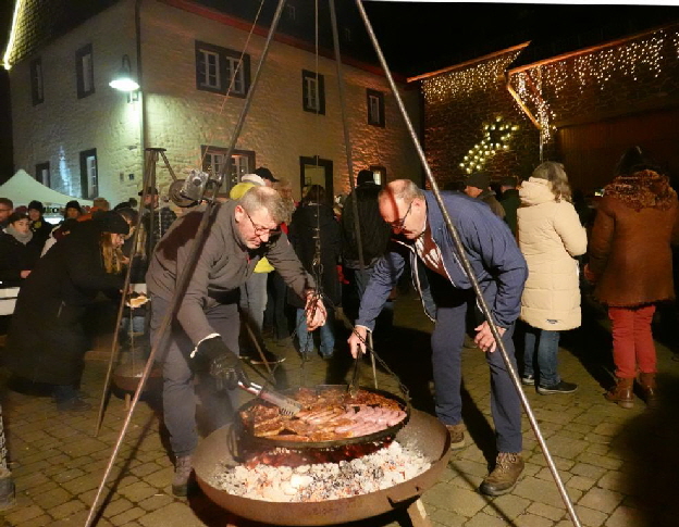 20241130 1024 Weihnachtsbaumstellen HDR FPN01547 20241130 1024 Weihnachtsbaumstellen HDR FPN01547