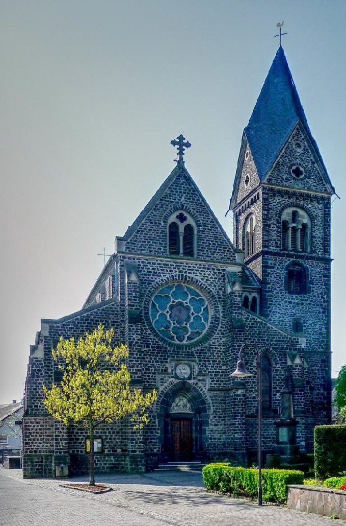 20090421 1024 Thuer Pfarrkirche 02 P1010328 HDR